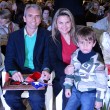 Prefeito Paulo e Primeira Dama Grabriela com o filho Rafael no Gigante do Botucarai