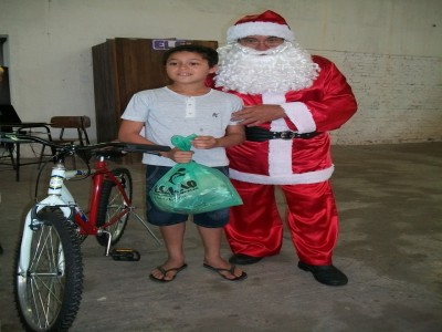 Entrega de brinquedos EMEF Perc�lio Joaquim da Silveira