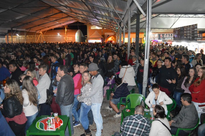 P�blico lota Parque de Eventos no �ltimo dia da 8� Expocande
