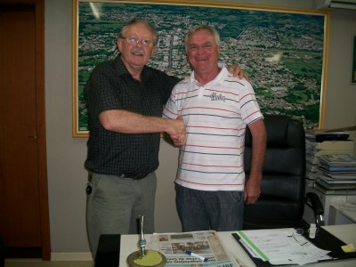 Prefeito Lauro Mainardi reassume prefeitura ap�s per�odo de f�rias