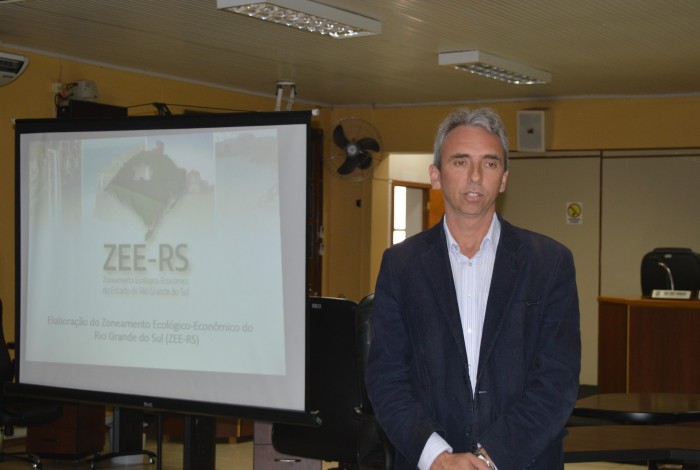 Prefeito Paulo participa de reuni�o do Comit� Baixo Jacu�