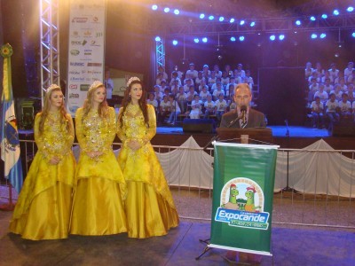 Prefeito fala para um p�blico recorde na abertura da 7�Expocande