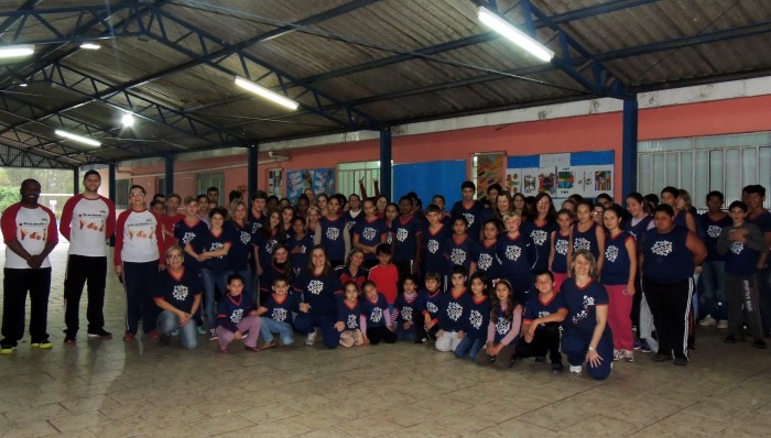 Com chuva e frio, Candel�ria mobiliza 10.552 no Dia do Desafio