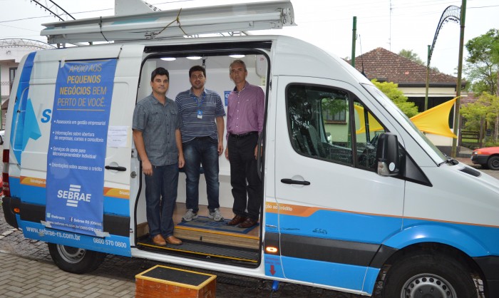 UNIMOVEL SEBRAE faz 22 atendimentos em apenas dois dias