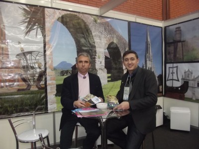 Candel�ria marca presen�a no 1� Sal�o de Turismo 