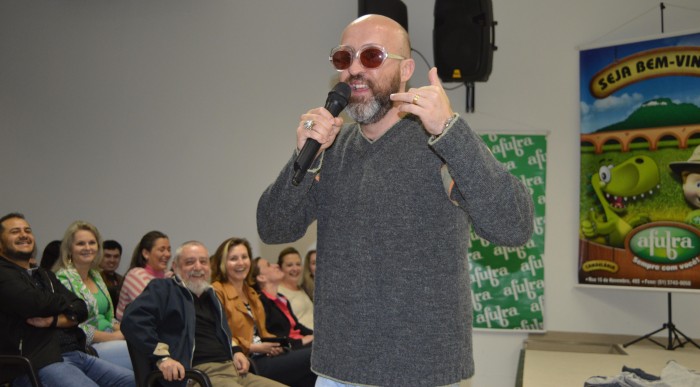 Fabr�cio Carpinejar e seu jeito divertido de ser