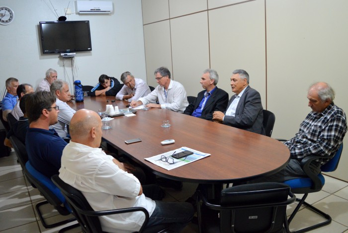 Paulo Butzge recebe visita do Deputado Brito