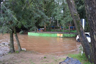 Chuvas intermitentes traz nova enchente a Candelria