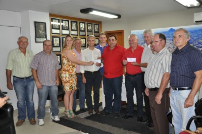 Paulo Butzge recebe repasse da C�mara