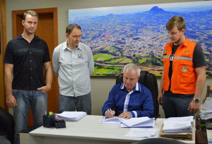 Vice Prefeito Rui Beise  decreta  Situa��o de Emerg�ncia