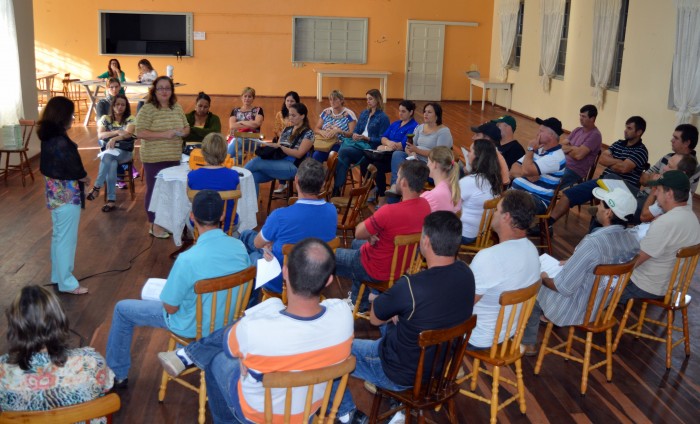 Reuni�o de Circulo de pais e mestres das escolas municipais