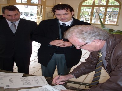 Assinado Protocolo de Intenes entre Fundao Zoobotnica RS e Prefeitura de Candelria