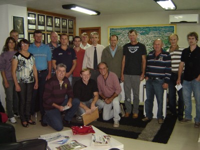 Prefeito Paulo Butzge d� encaminhamento a Cooperativa de Produtores de Leite 