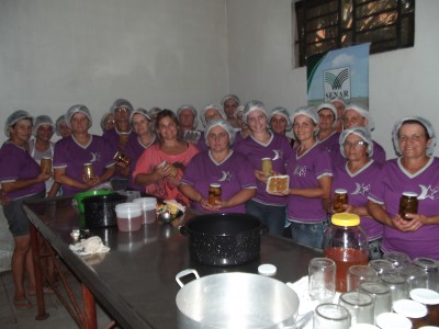 Primeira Dama Gabriela visita Grupo Luz do Luar