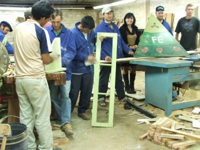 Voluntariado na Marcenaria Municipal