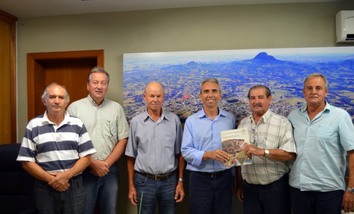 Sexta-feira acontece reuni�o do Sindicato Rural/Senar