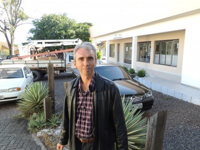 Prefeito trata de libera��o e garante nova ind�stria para muito breve. 