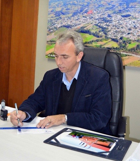 Reuni�o vai discutir instala��o do projeto de c�meras de seguran�a na cidade