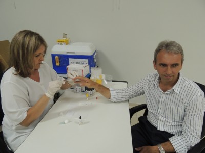 Candel�ria promove capacita��o para exame r�pido de detec��o de Aids