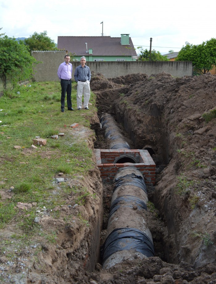 Unidades habitacionais da Ewaldo Prass recebem encanamento cloacal