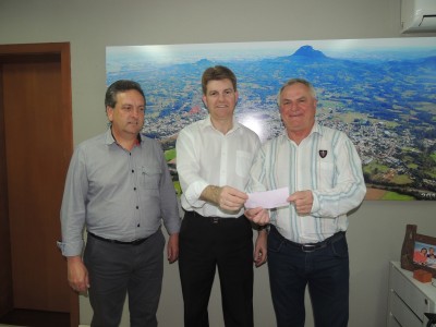 Presidente da C�mara repassa recursos