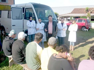 Em cinco dias, equipe da Unidade Mvel fez mais de 100 atendimentos