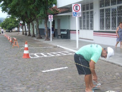 Primeira vaga exclusiva para deficientes fsicos  regulamentada