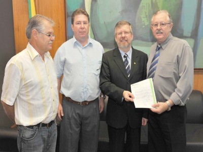 Presidente da Câmara dos Deputados recebe Lauro e secretários