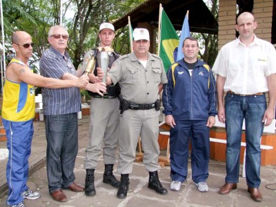 Centelha da P�tria chega a Candel�ria 