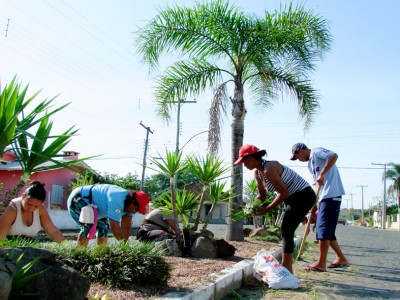 �ltimos preparativos para a ornamenta��o 2012