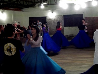 Candel�ria na torcida pelo CTG Sentinela dos Pampas