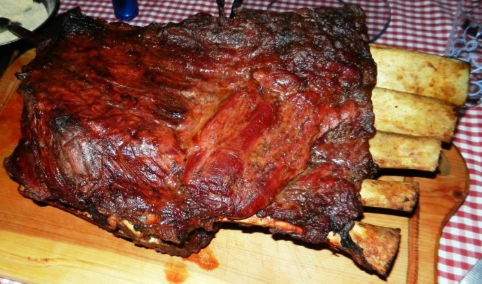 Pinheiro se prepara para receber o 4� Festival do Costel�o e da Ovelha