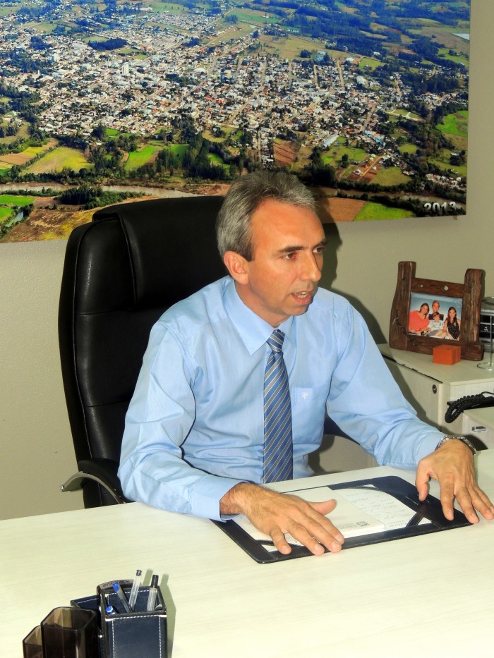 Prefeito organiza agenda de atendimentos