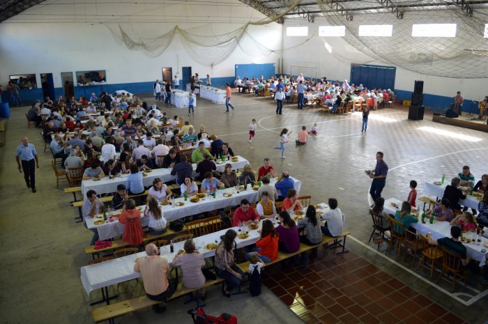 1� Essen und Tanzen � Roteiro da Gastronomia Sabores Coloniais