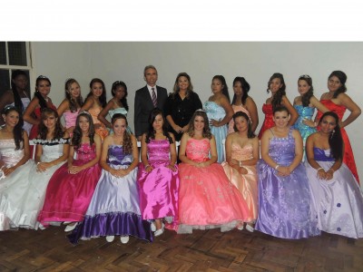 A magia dos 15 anos � Baile dos Sonhos lotou o Clube Rio Branco