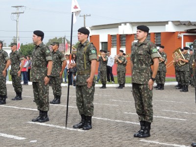 Candelarienses ter�o solenidade de incorpora��o no 1� RCC