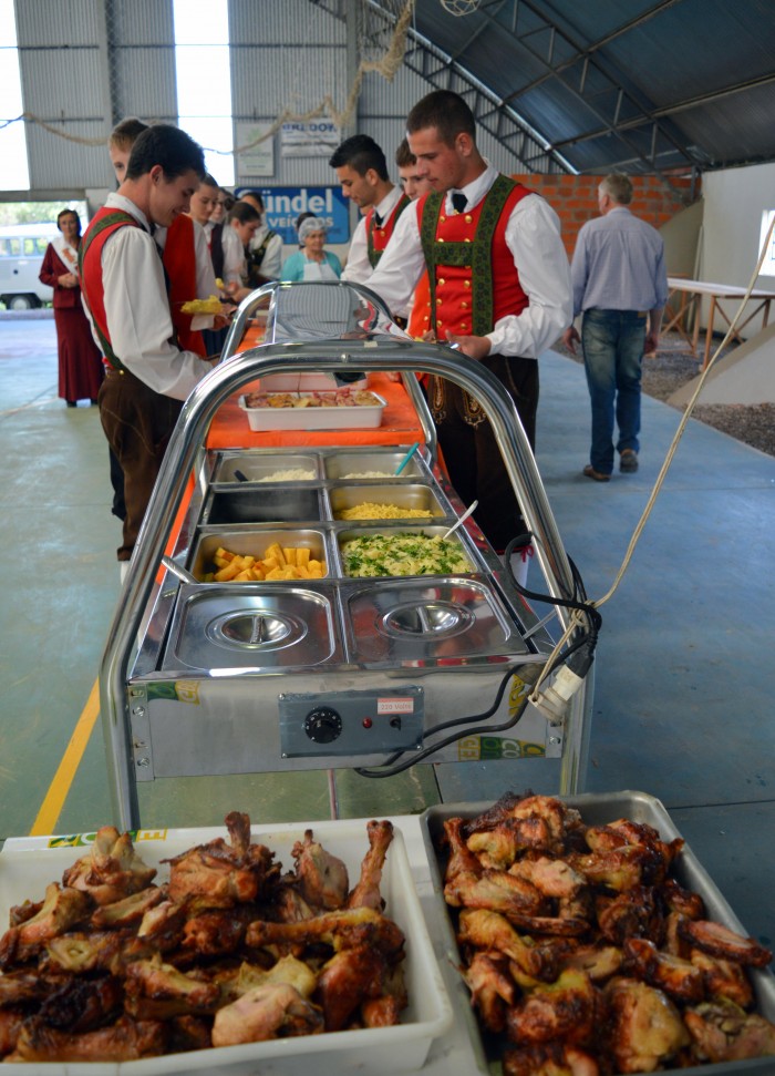5� Festival da Galinha Colonial  e do Feij�o