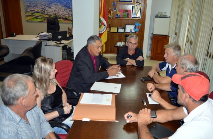 Prefeito Paulo Butzge e Deputado Brito elaboram documento