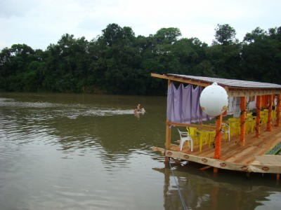 Praia Carlos Larger em Candel�ria continua liberada para banho