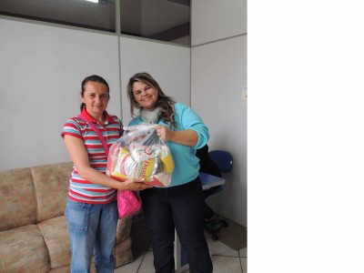 Mais 37 fam�lias recebem alento