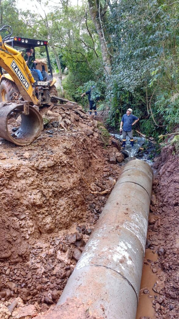 Secretaria de Obras j� iniciou recupera��o no s�bado