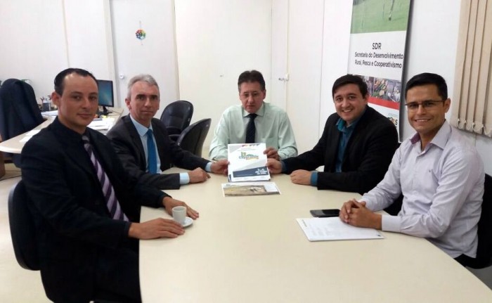 Prefeito busca recursos para Expocande