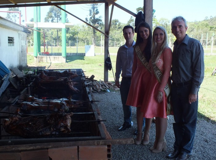 9� Festival do Porco no Rolete na Linha Bernardino em Candel�ria